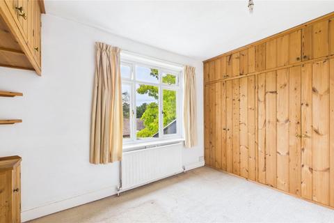 65 Grasmere Road, Lightwater, GU18 5TL