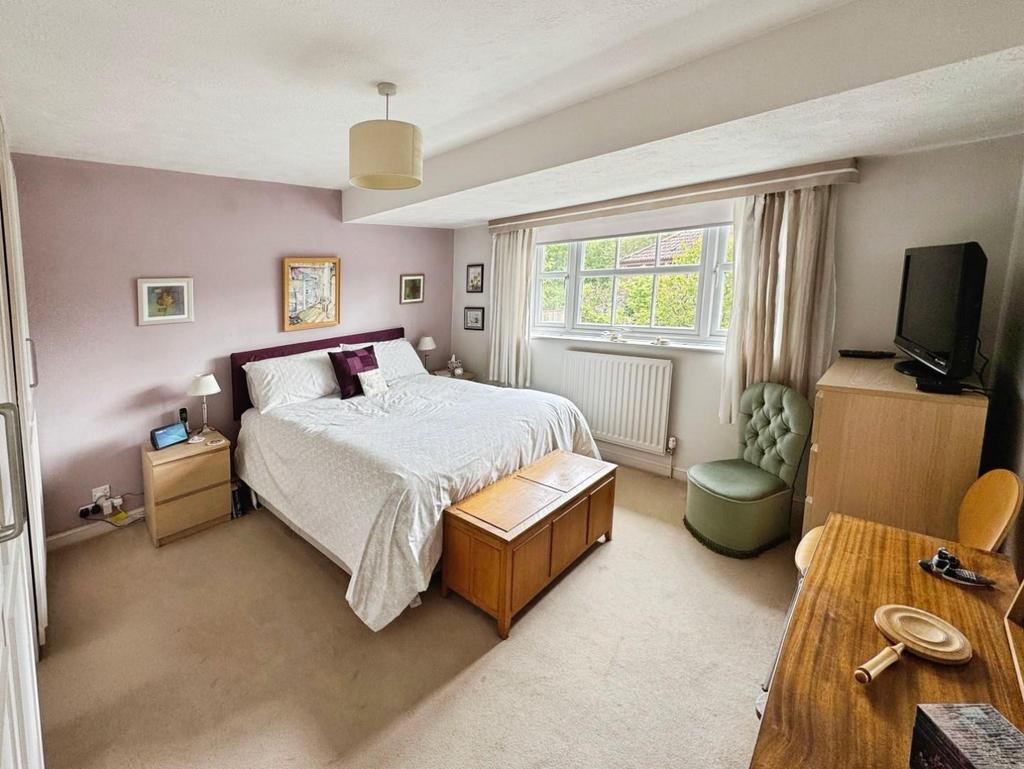 Bedroom One.jpg