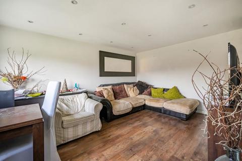 2 bedroom flat for sale, Milton Dene, Hemel Hempstead, Hertfordshire, HP2 7PP