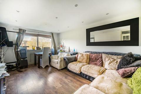 2 bedroom flat for sale, Milton Dene, Hemel Hempstead, Hertfordshire, HP2 7PP