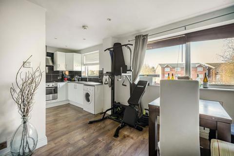 2 bedroom flat for sale, Milton Dene, Hemel Hempstead, Hertfordshire, HP2 7PP