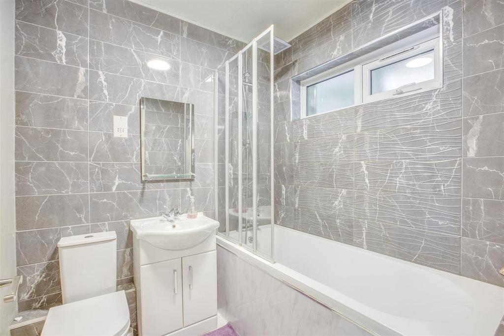 5 Malvern Close, HP13 5 SA-7.jpg