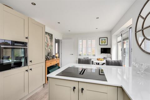 3 bedroom detached house for sale, Hawkins Drive, Preston