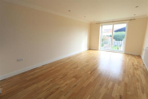 2 bedroom apartment to rent, Devonshire Road, Bexleyheath