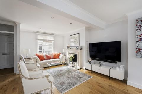 undefined, First Street, Chelsea, SW3