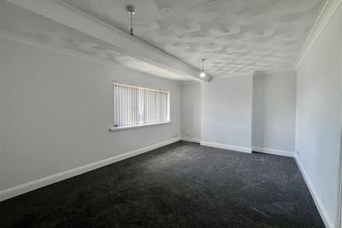 2 bedroom flat for sale, Pebble Court, Newquay TR7