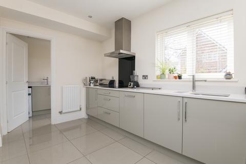 3 Coleberd Close, Ottery St Mary, EX11 1FJ