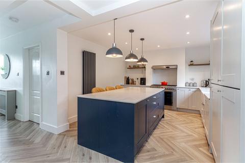 37 Ashmead Drive, Cofton Hackett, Birmingham, B45 8AB