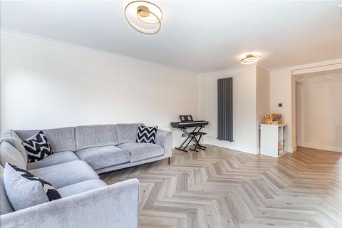 37 Ashmead Drive, Cofton Hackett, Birmingham, B45 8AB