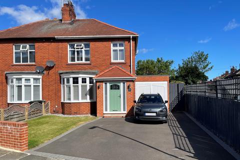 3 bedroom semi-detached house for sale, Seatonville Crescent, West Monkseaton, Whitley Bay, NE25 8TQ