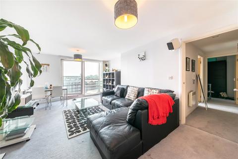 2 bedroom apartment for sale, Admiral House, 19 St George Wharf SW8