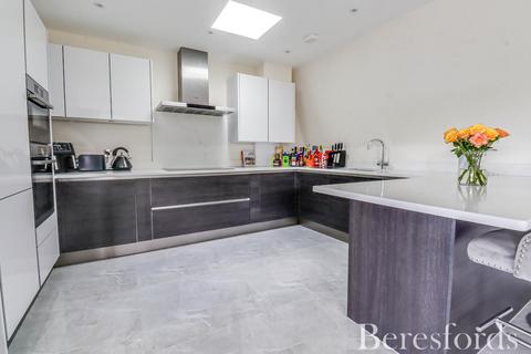 2 bedroom penthouse for sale, Eastfield Road, Brentwood, CM14