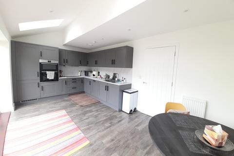 4 bedroom house to rent, Providence Avenue, Rochester ME1