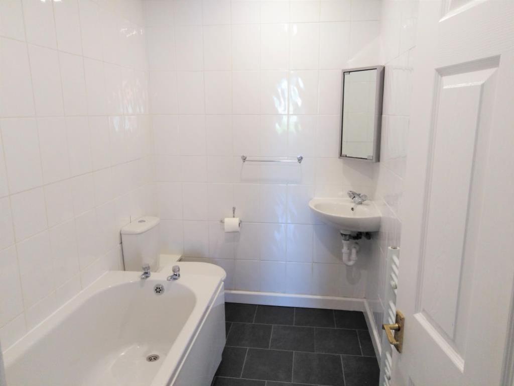 Bathroom lge