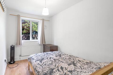 8 Erasmus Close, Cambridge, CB4 3TJ