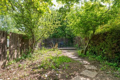 8 Erasmus Close, Cambridge, CB4 3TJ