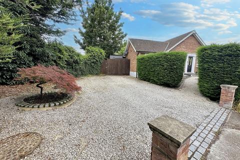 3 bedroom detached bungalow for sale, Mons Avenue, Billericay CM11