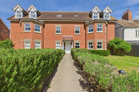 undefined, Phoenix Court, Thame, Oxfordshire