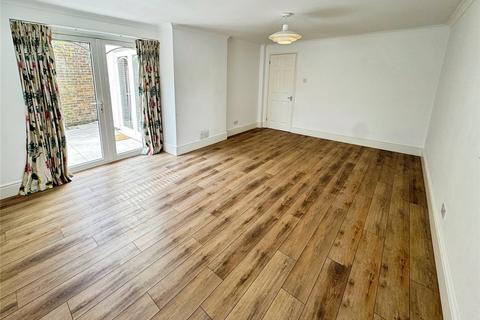 2 Applegate, St Mary Bourne, Andover, SP11 6DT