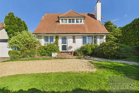 4 bedroom detached house for sale, Parkwood Road, Hastings