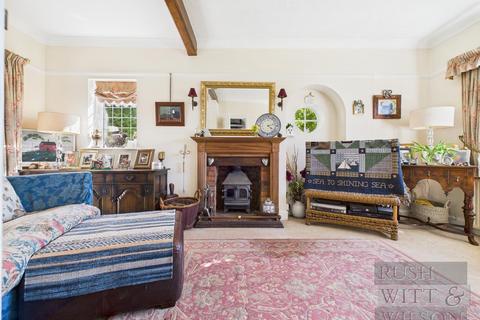 4 bedroom detached house for sale, Parkwood Road, Hastings