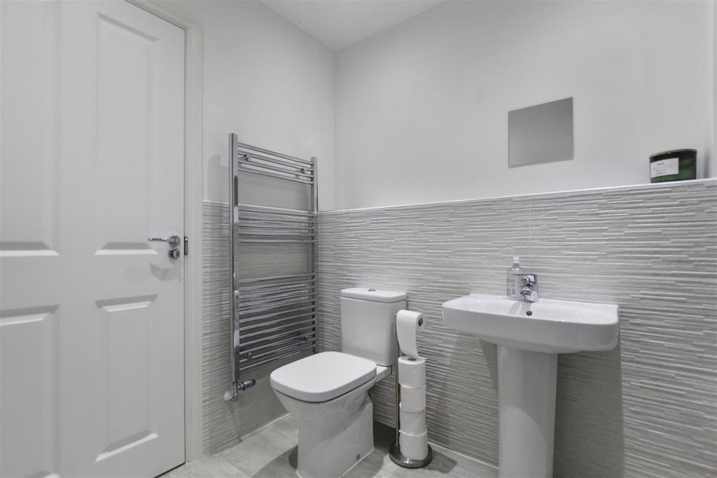 Main Bathroom