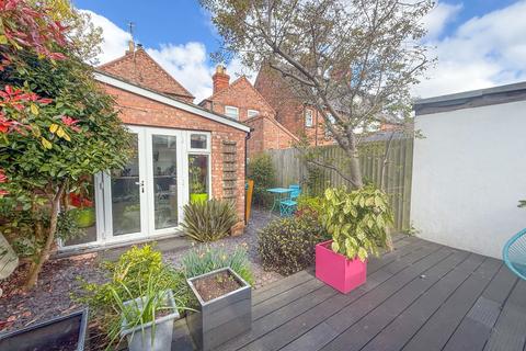 3 bedroom detached house for sale, Cavendish Road, Skegness, PE25