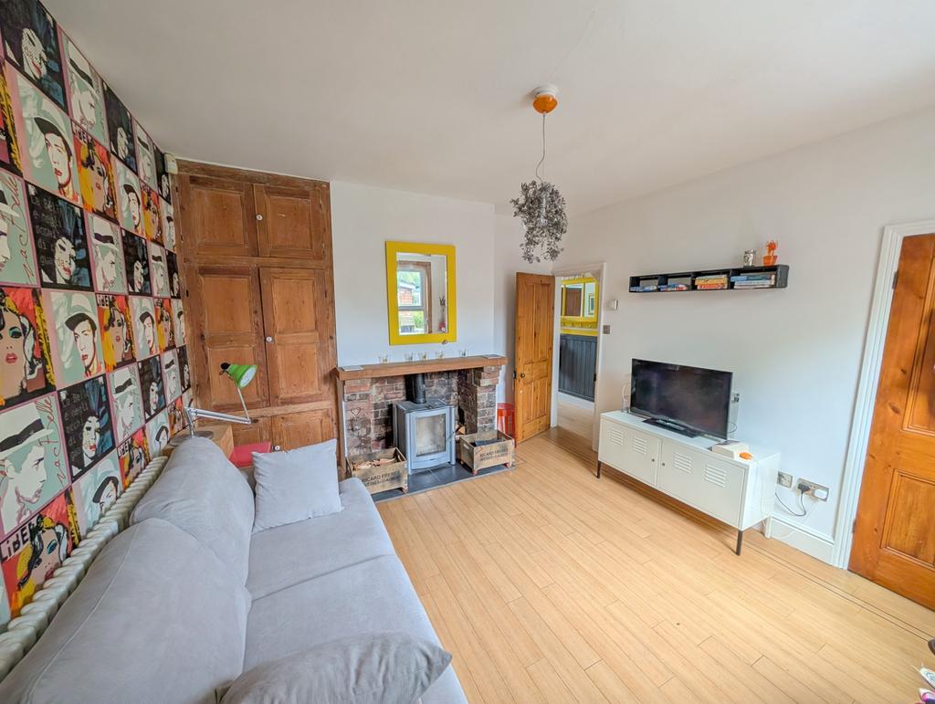 Sitting/dining room