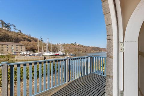 undefined, Quay Street, Fishguard SA65