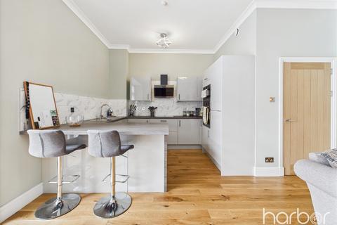 2 bedroom apartment for sale, Carnoustie Street, Glasgow, City of Glasgow, G5 8PN