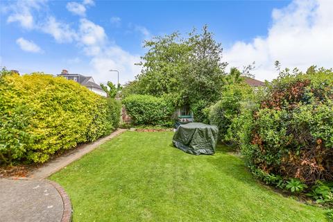 5 bedroom end of terrace house for sale, Campbell Avenue, Ilford, Essex