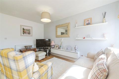 103 Foxdown, Overton, Basingstoke, RG25 3JQ