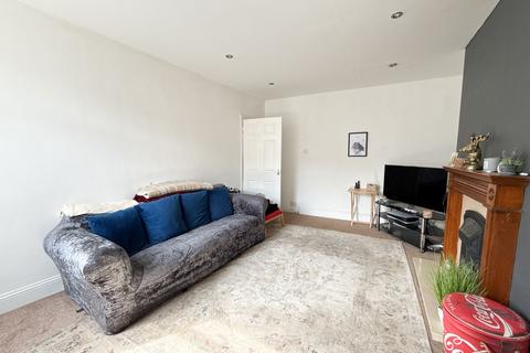 2 bedroom flat for sale, Derwent Terrace, Burnopfield, NE16