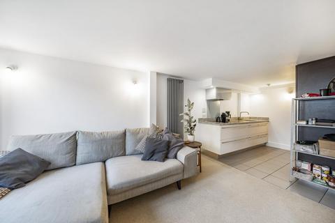 2 bedroom flat for sale, Cadogan Road, Woolwich, London, SE18