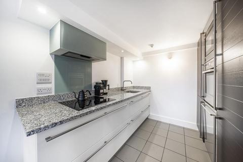 2 bedroom flat for sale, Cadogan Road, Woolwich, London, SE18