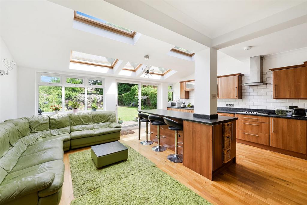 GREENHAYES AVENUE, 90 - 19.jpg