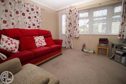 2 bedroom mobile home for sale, Hillcrest Park, Letchworth Garden City, SG6 4LF