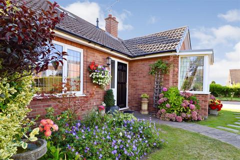 3 bedroom detached bungalow for sale, Hunters Close, Dunnington