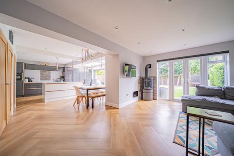 25 Crabmill Close, Knowle, Solihull, B93 0NW