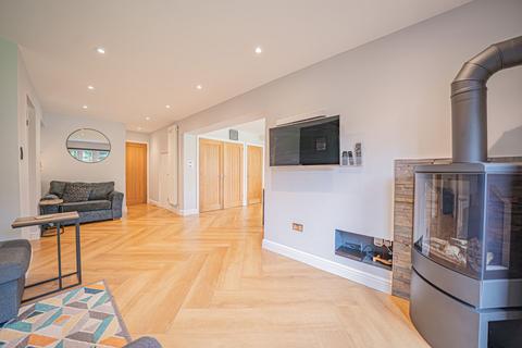 25 Crabmill Close, Knowle, Solihull, B93 0NW