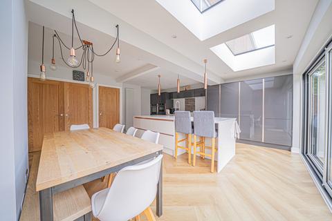 25 Crabmill Close, Knowle, Solihull, B93 0NW