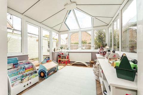 19 Aragon Place, Kimbolton, Huntingdon, PE28 0JD