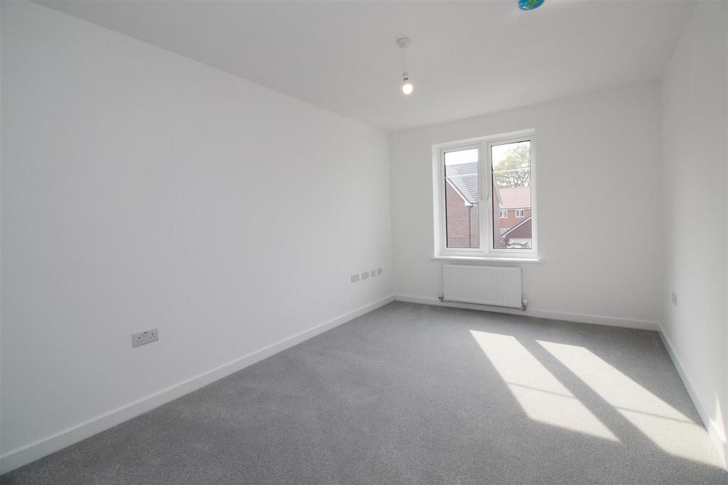Bedroom 2.JPG