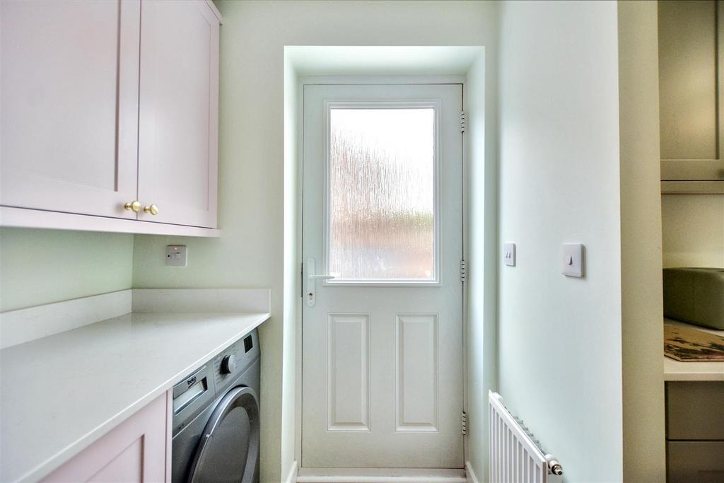 Utility Room 2.jpeg