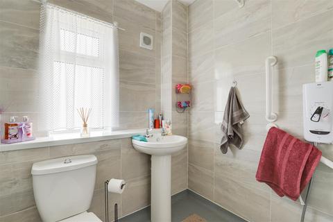 24 Acton Road, Arnold, Nottingham, NG5 7AD