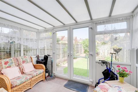 24 Acton Road, Arnold, Nottingham, NG5 7AD