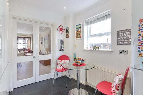 3 bedroom detached house for sale, Winkworth Road, Banstead