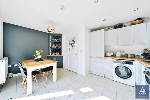 17 Badger Close, Brackley, NN13 6QX