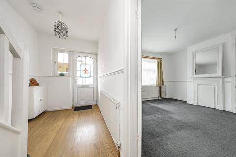 28 Victoria Gardens, Hounslow, TW5 9DE