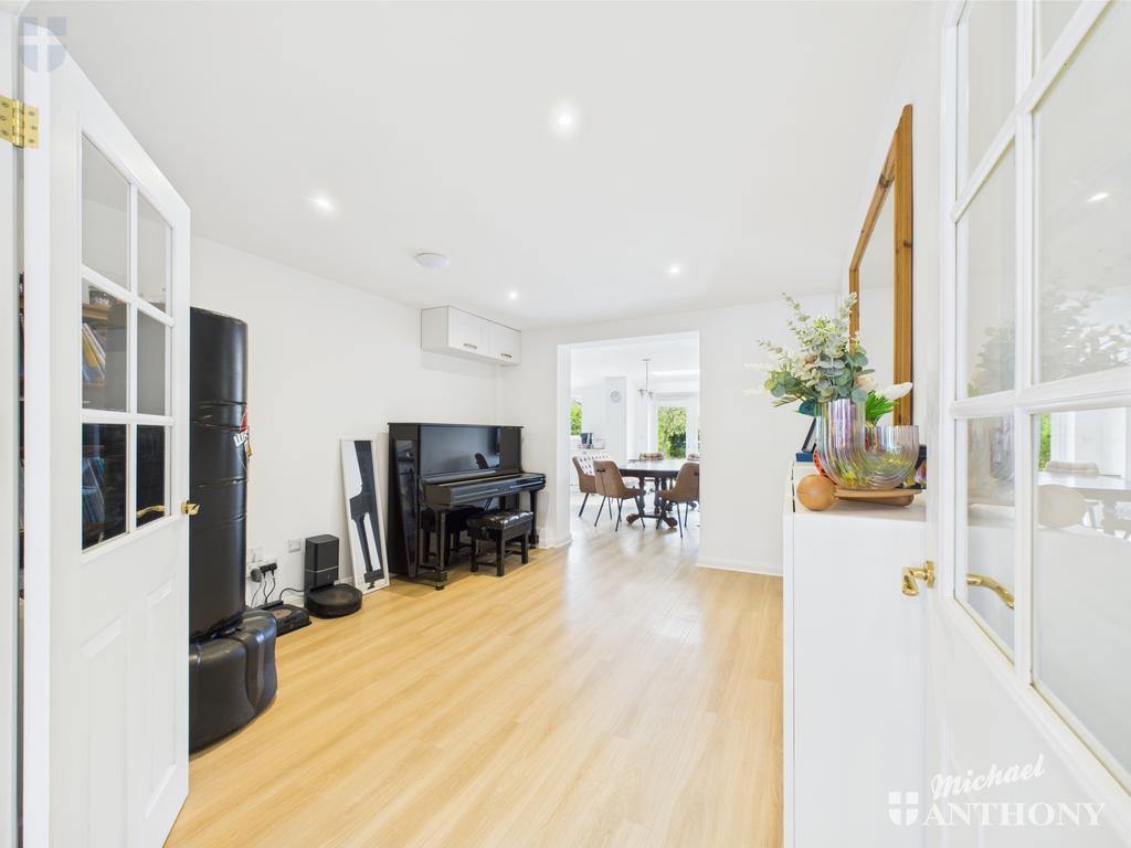 Cam03218 g0 pr0634 still022